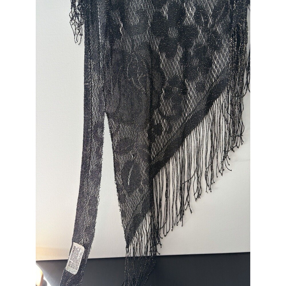 Vintage Ben Goodman Black Gold Metallic Lace Fringe Triangle Shawl Wrap FLAW - Picture 4 of 8